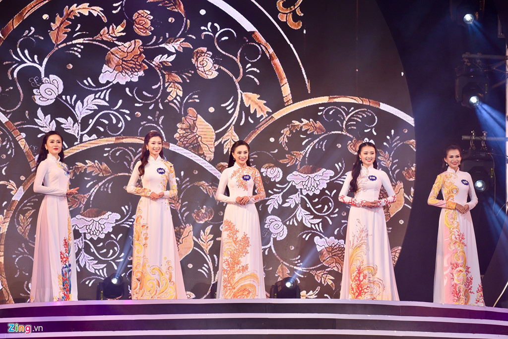 Chung kết Hoa hậu Biển Việt Nam: Cô gái Tiền Giang 19 tuổi lên ngôi